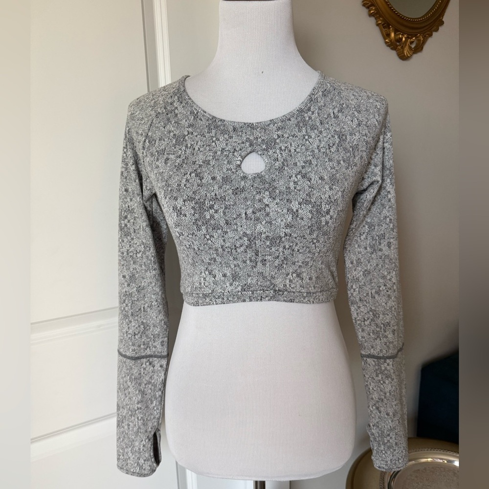 Gymshark Fleur Texture Long Sleeve Crop Top Charcoal Marl NWT Small